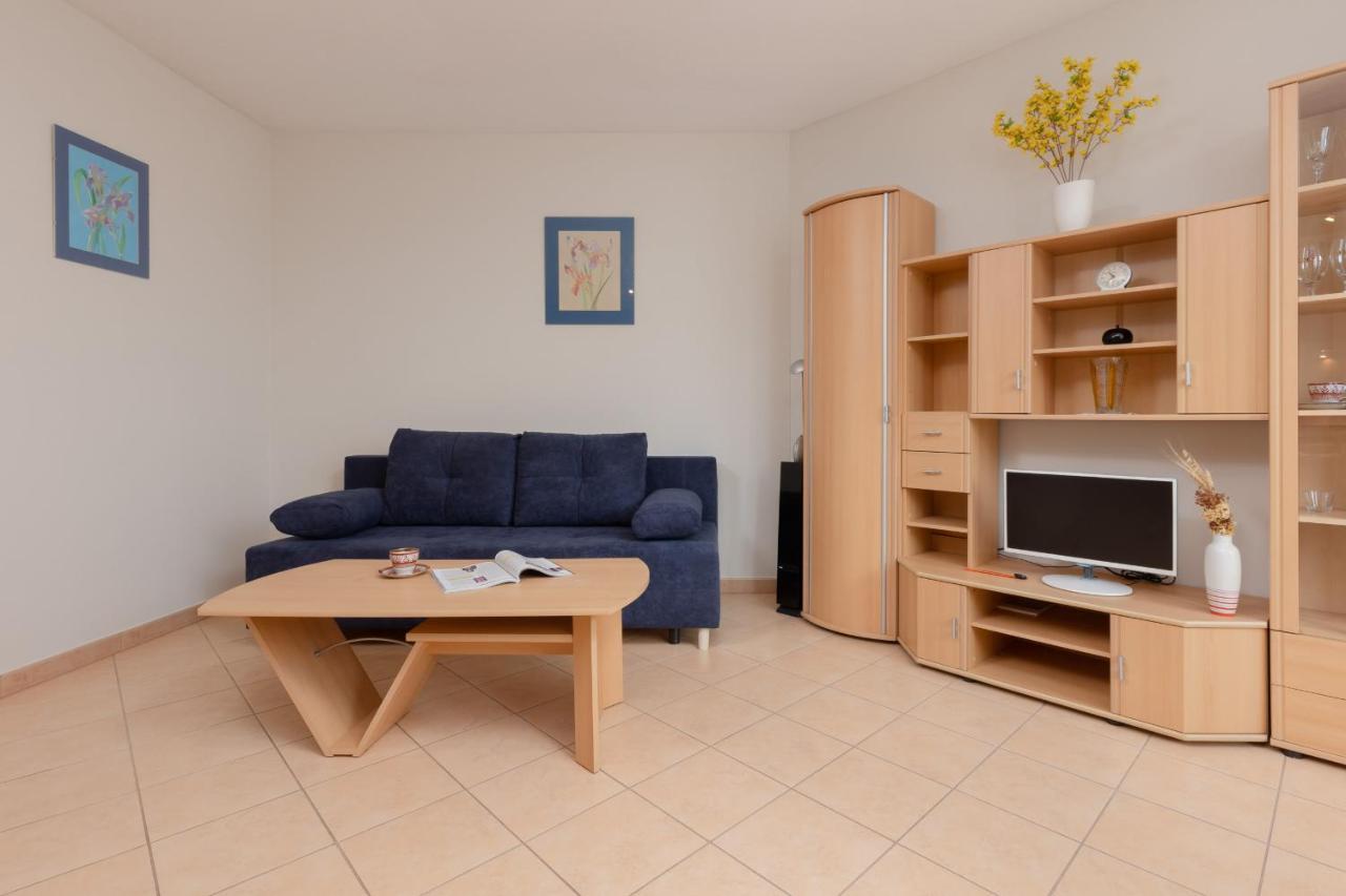 Pejzazowa Apartment Metro Wilanowska Mokotow By Noclegi Renters Warsaw Luaran gambar